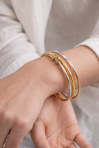 Two-Tone Interlocking Bangle Bracelet – Gold & Silver Minimal Stack