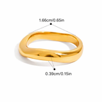 Gold Organic Wave Ring – Minimal Sculpted Statement Band